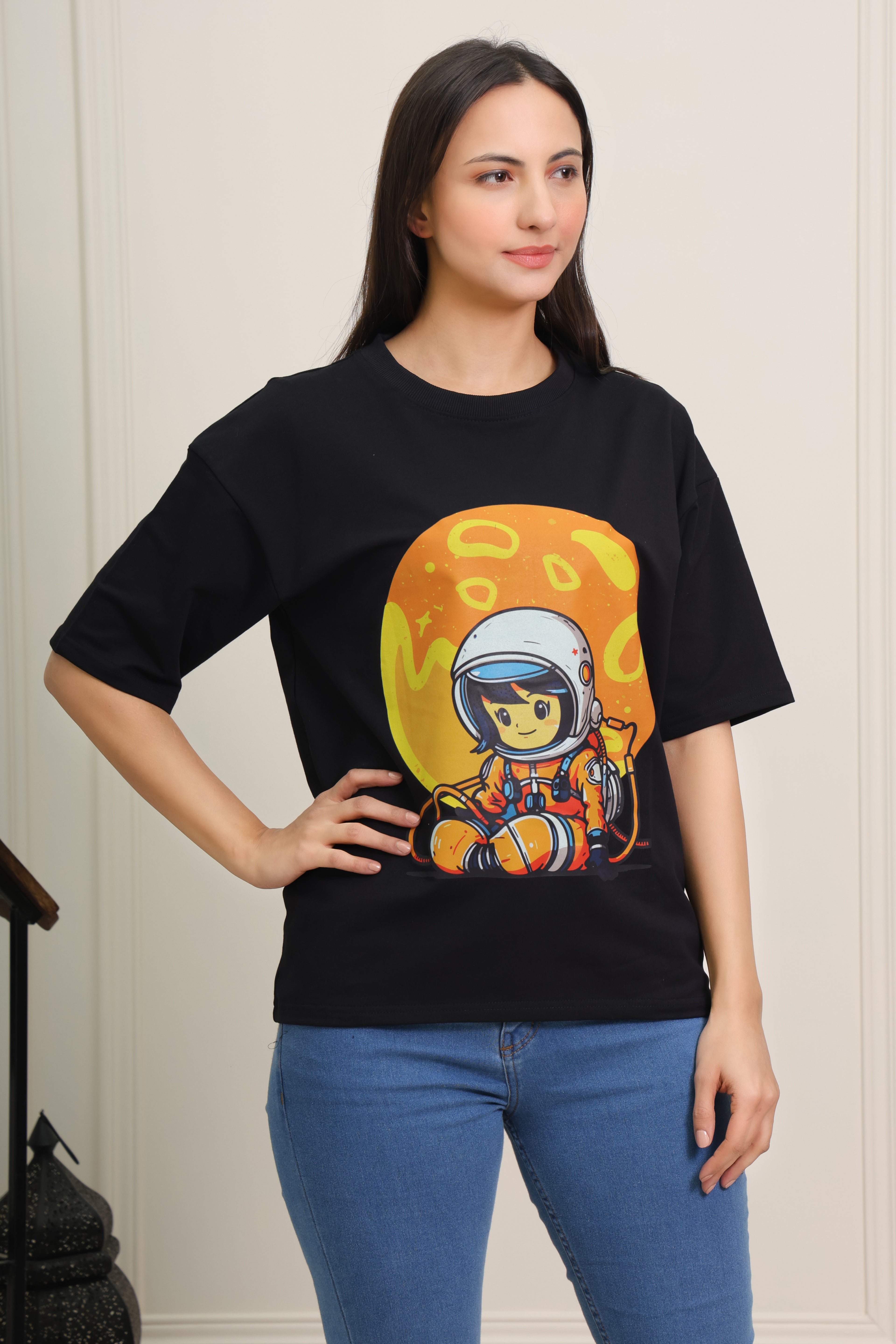 Cute Astronaut Graphic Oversized Black T-Shirt for Women
